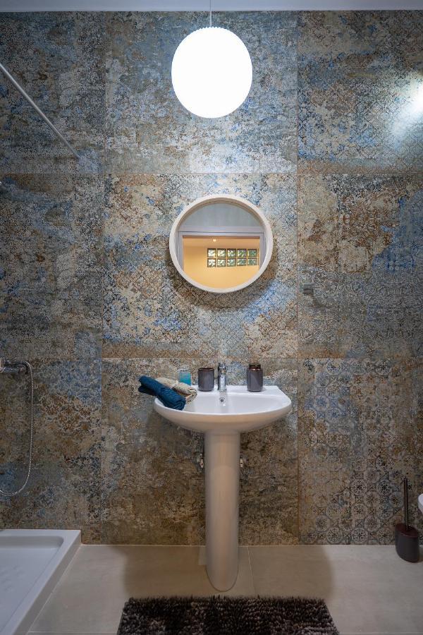Meteoron Theasis Apartment กาลัมปากา ภายนอก รูปภาพ