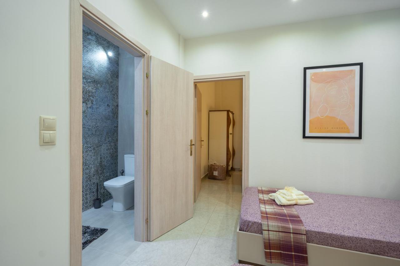 Meteoron Theasis Apartment กาลัมปากา ภายนอก รูปภาพ